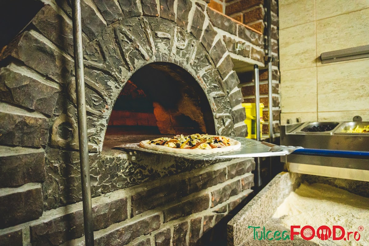 1 Pizza Royal & Restaurant