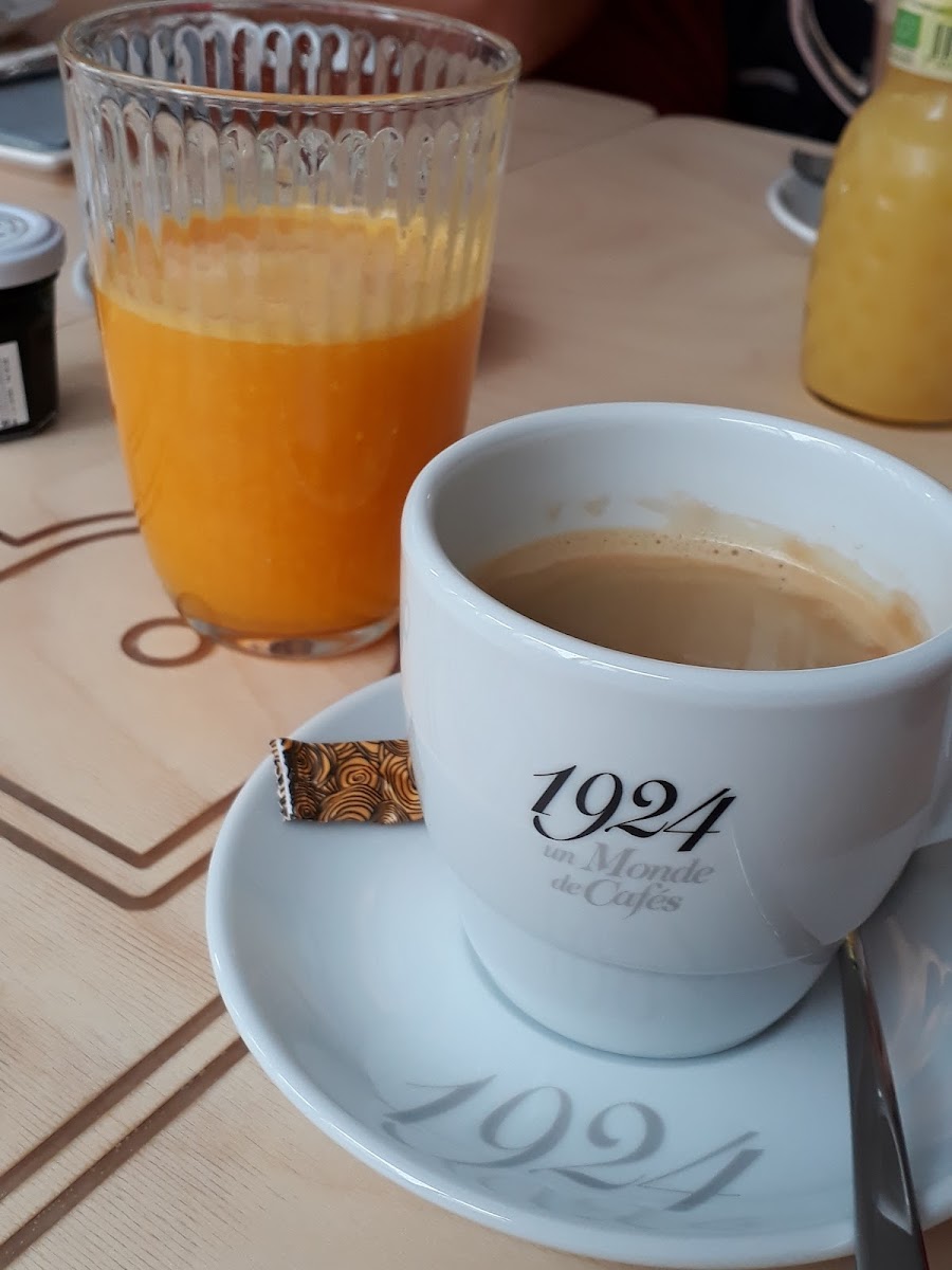 1924 Un Monde De Cafés Strasbourg- Les Procaféinistes Photos 9