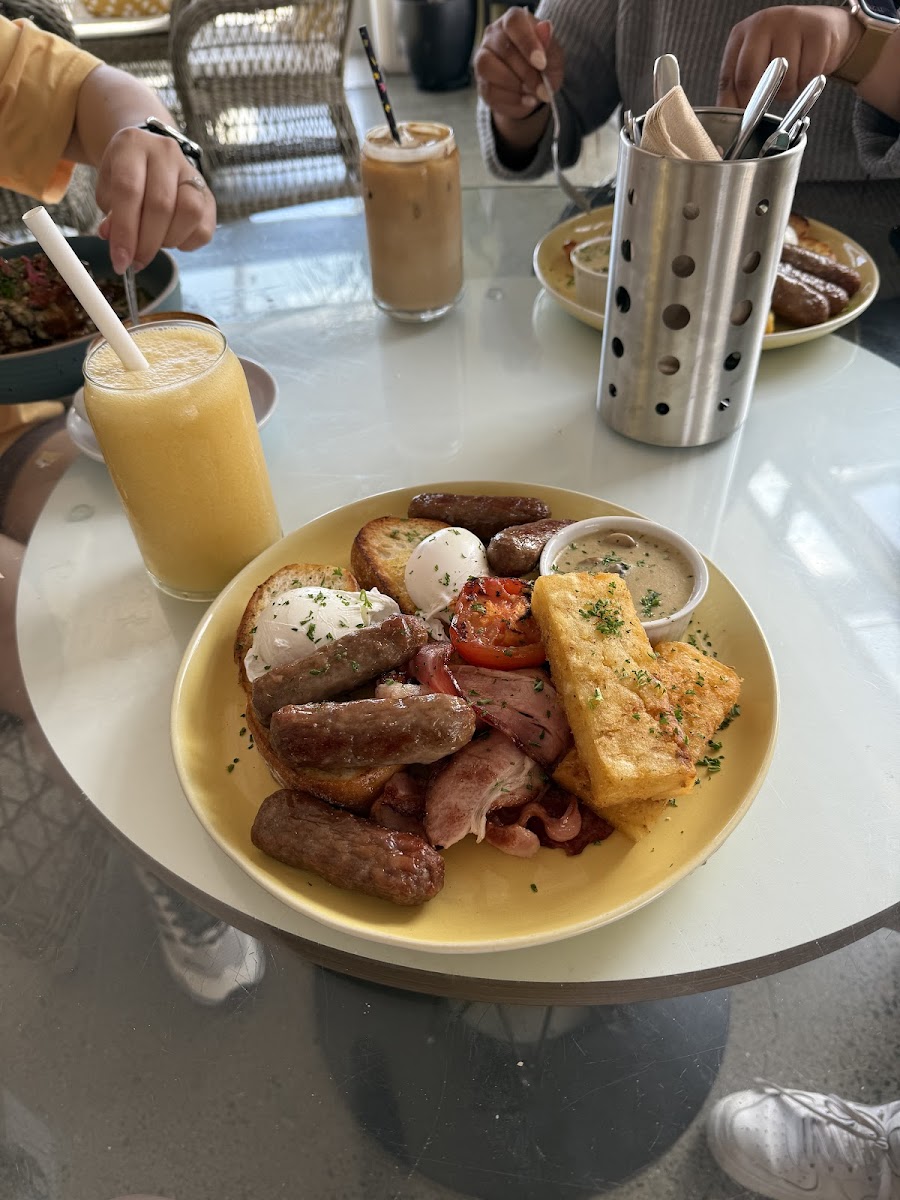 2Bees Cafe Photos 2