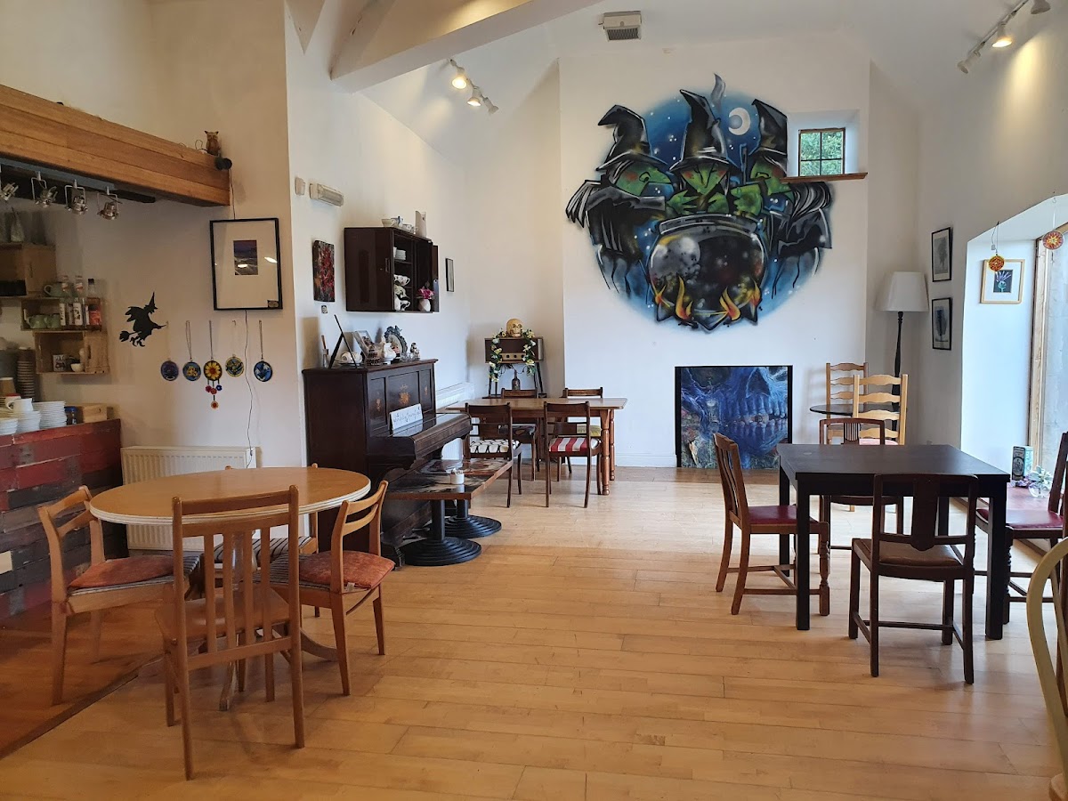3 Witches Tearoom