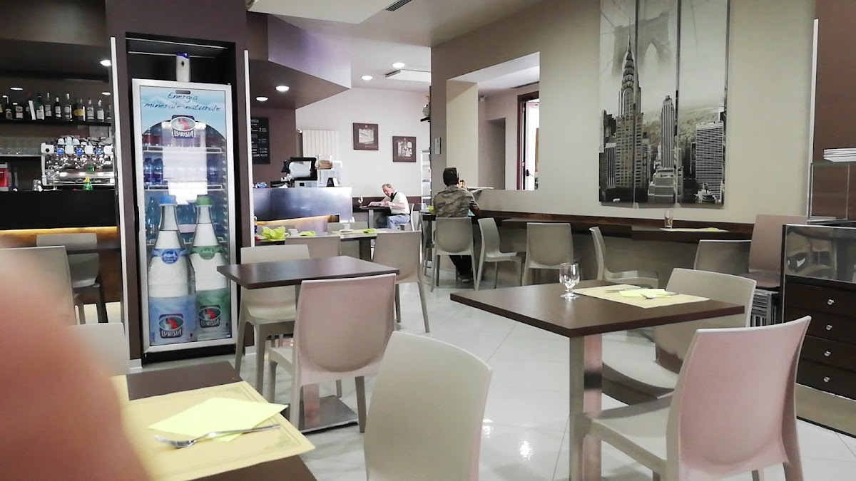 3Ndy Bar Restaurant