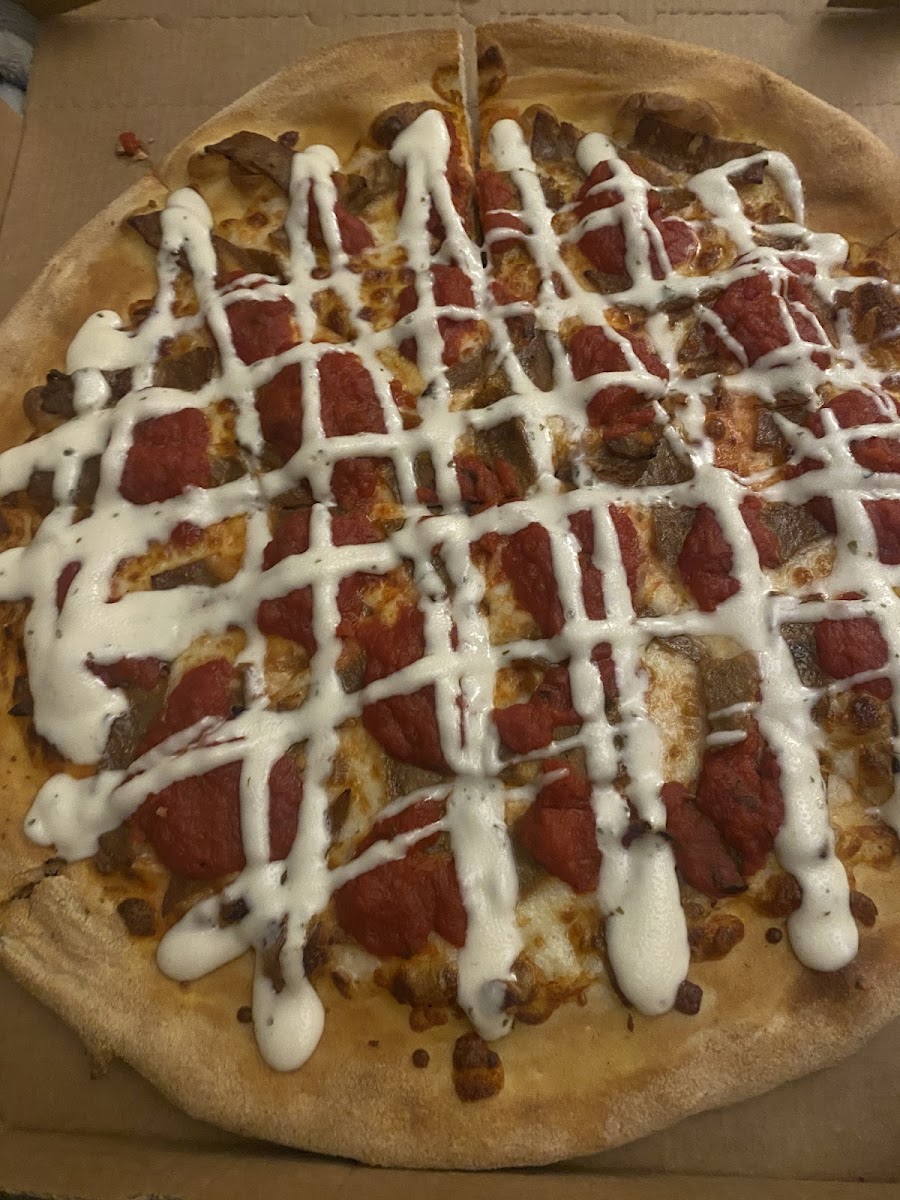4 Pizzas Photos 2