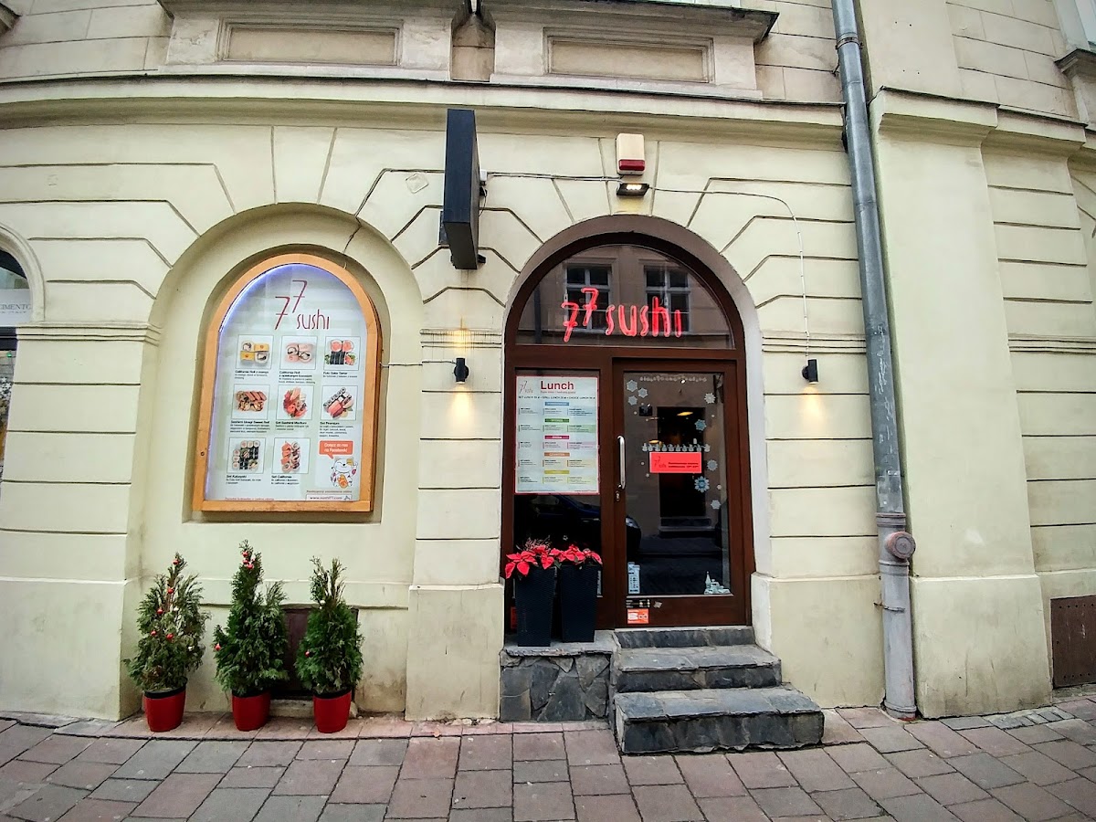 77 Sushi Poselska