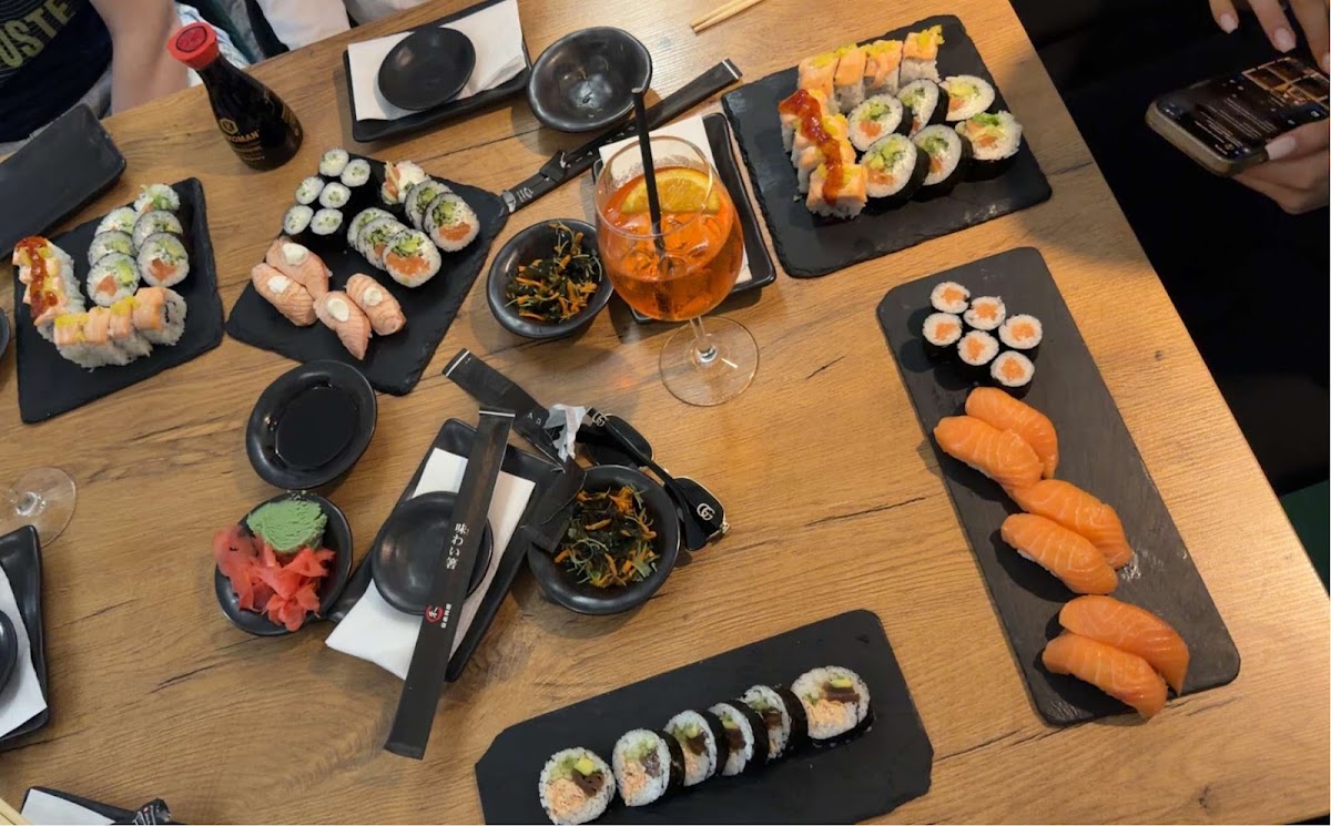 77 Sushi Poselska Photos 2