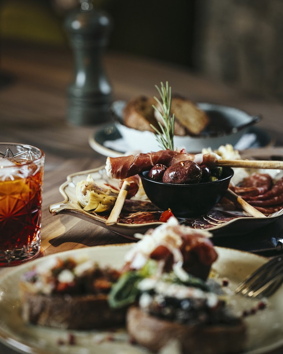 83 Bar Pizza Snacks Photos 9