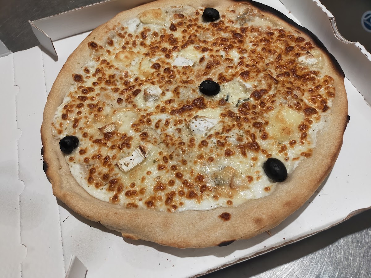 Aguilera Pizza