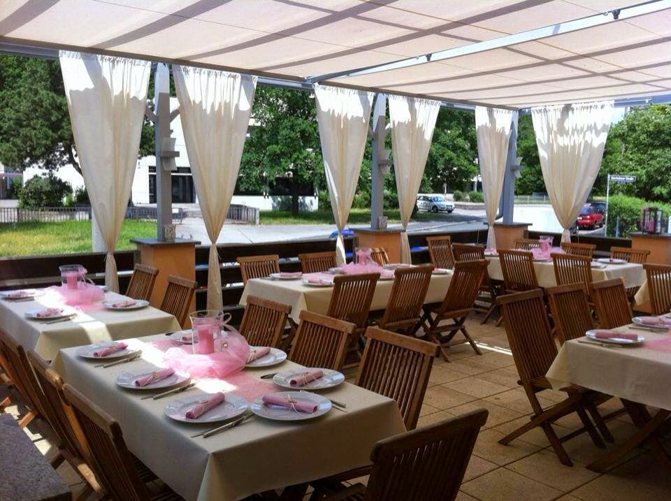 Akropolis • Hotel • Restaurant