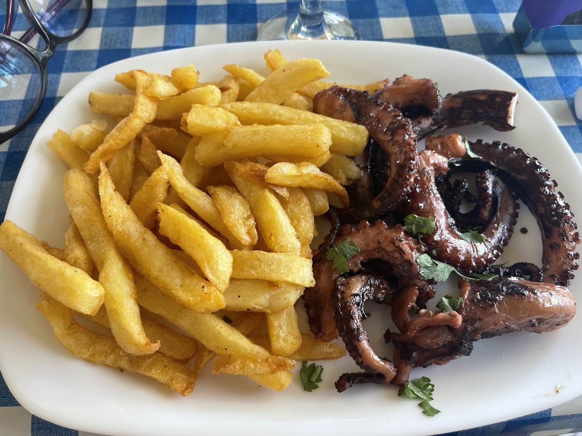 Akroyiali Restaurant (Tavern) Photos 2