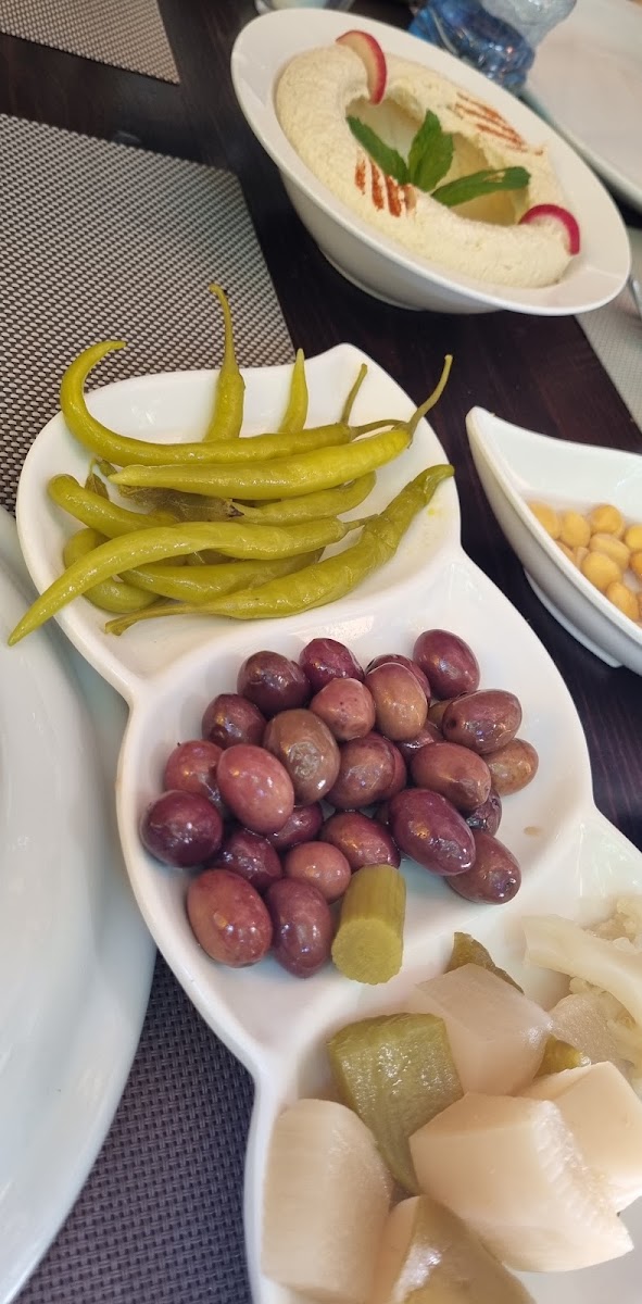 Al Tahouneh Restaurant Photos 9