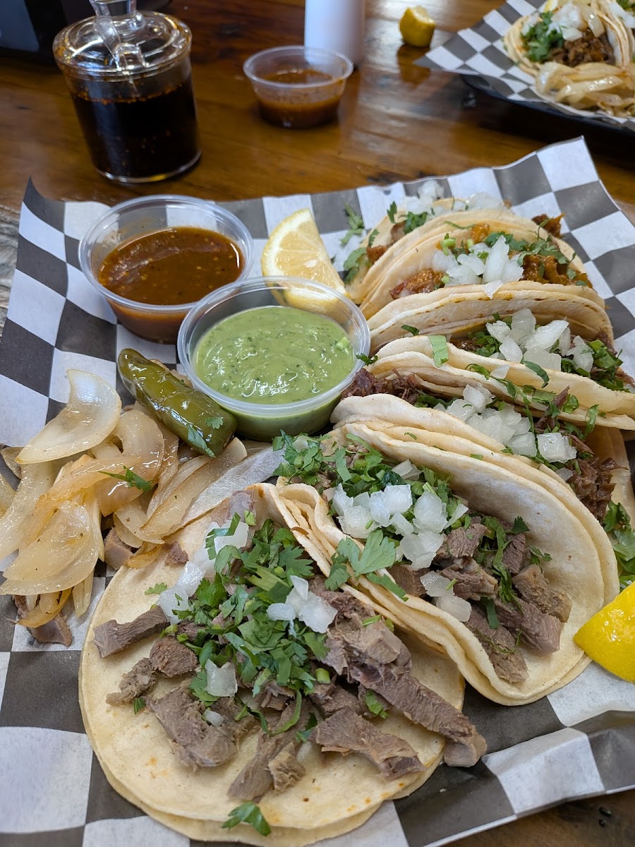 Aldamas Taqueria Photos 9