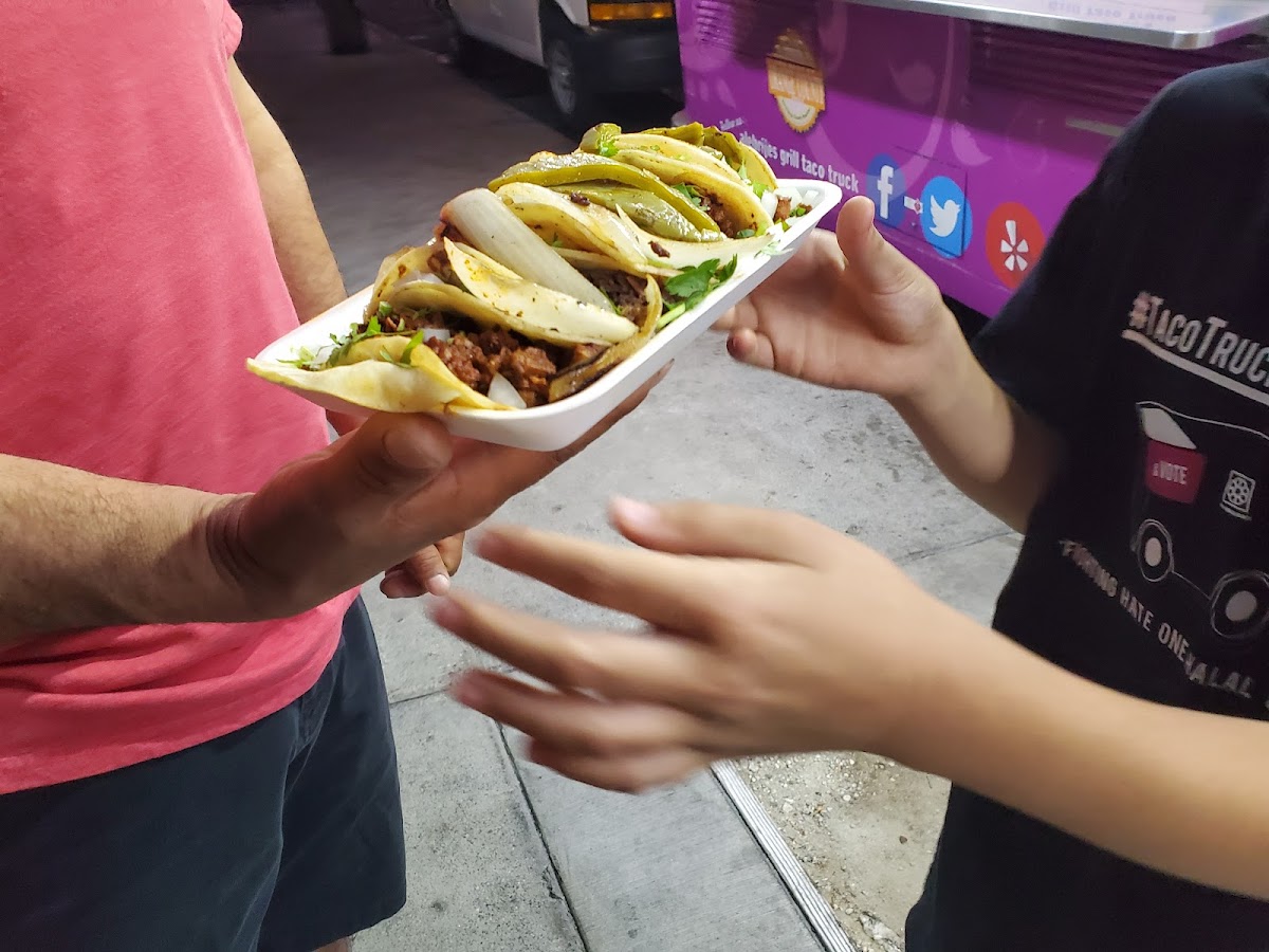 Alebrijes Grill Taco Truck Photos 9