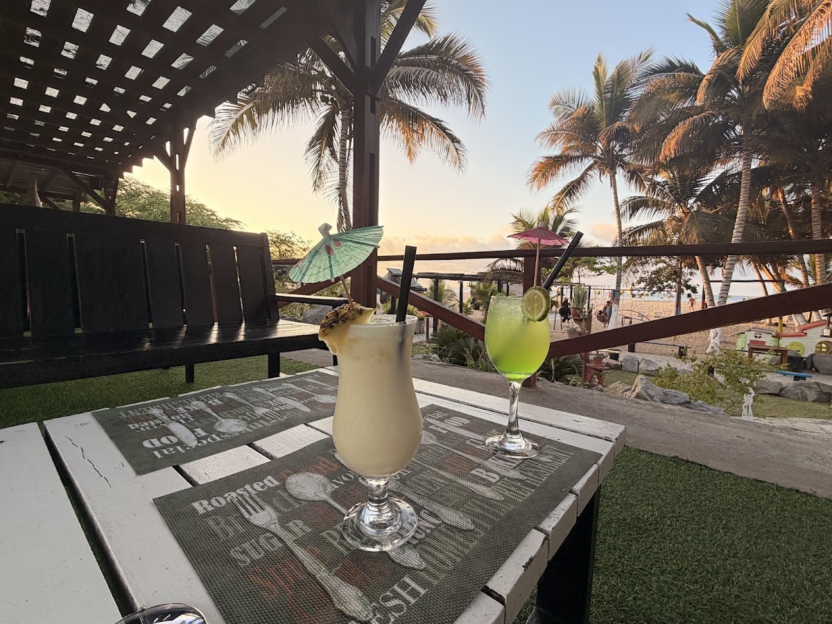 Alfa Beach Bar Photos 2
