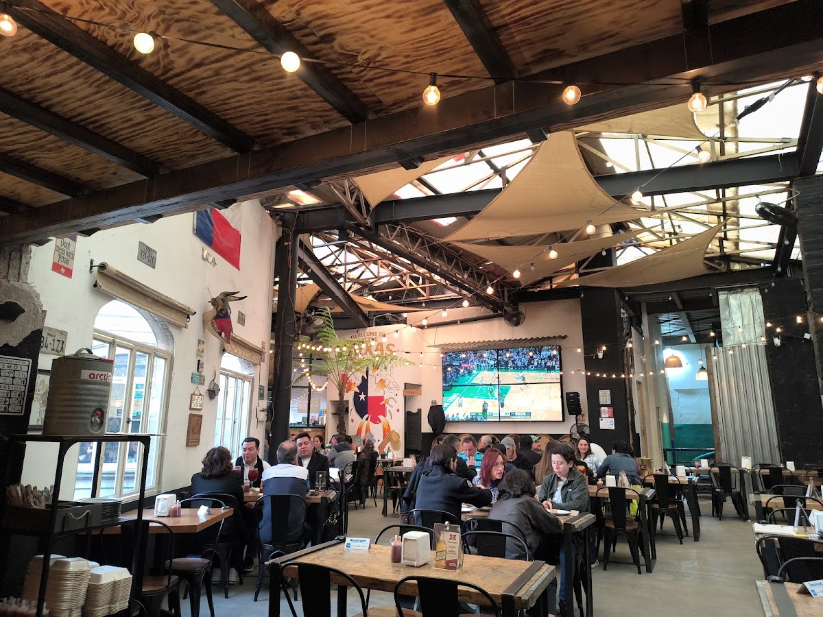 All Wood Bbq & Taproom