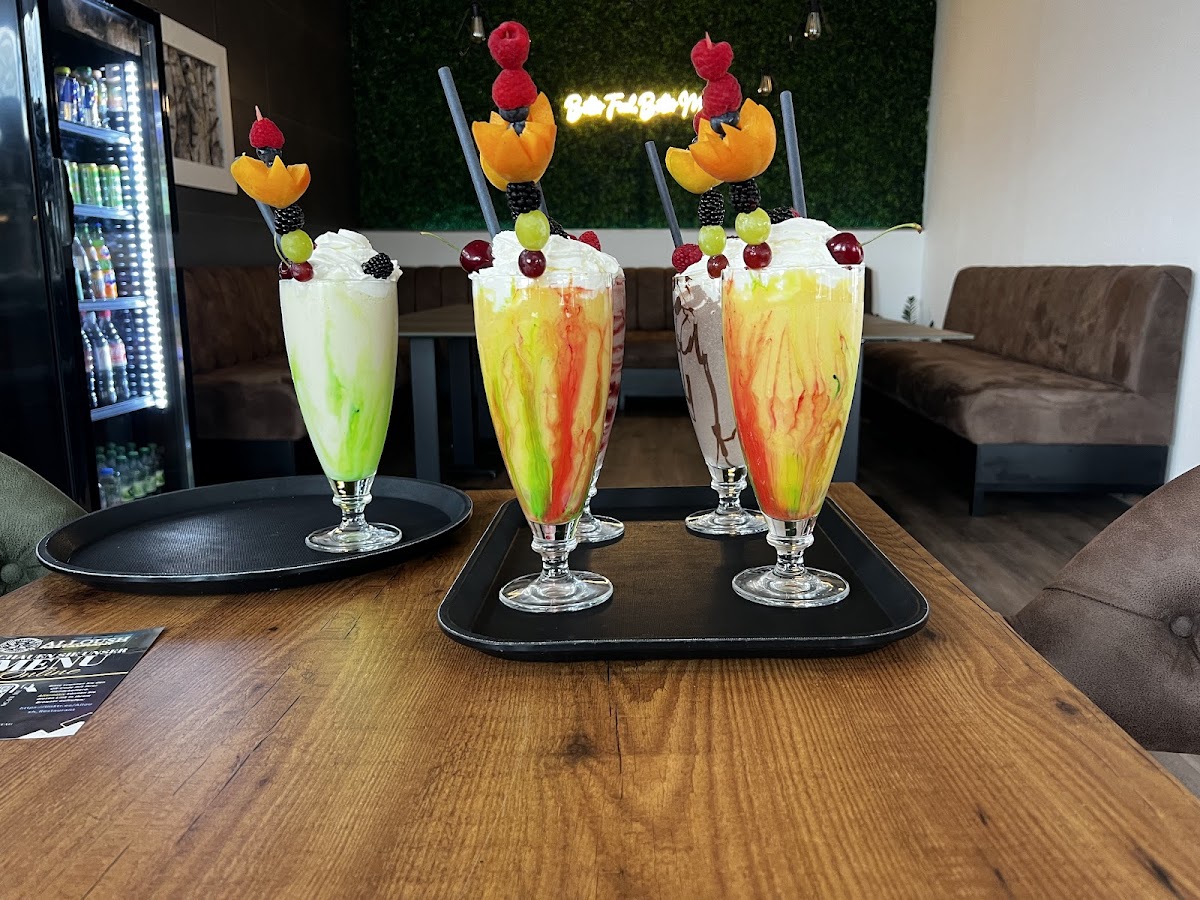 Alloush Restaurant Photos 9
