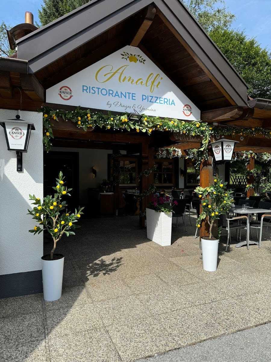 Amalfi Ristorante Pizzeria By Dragos&yasmina