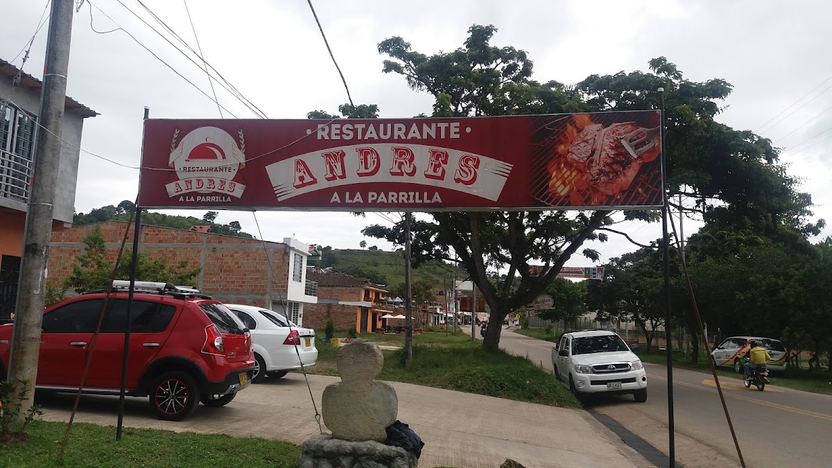 Andrés A La Parrilla Photos 2
