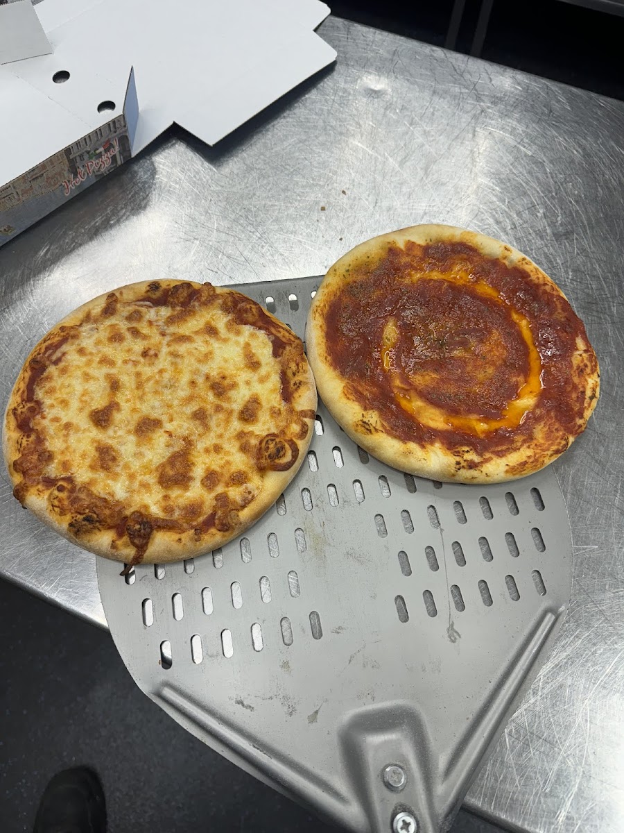 Angelo's Pizzeria Photos 9