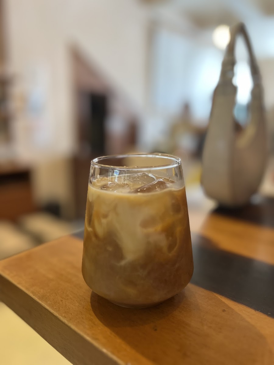 Another Clandestino: Coffee, Bread & Breakfast Photos 9