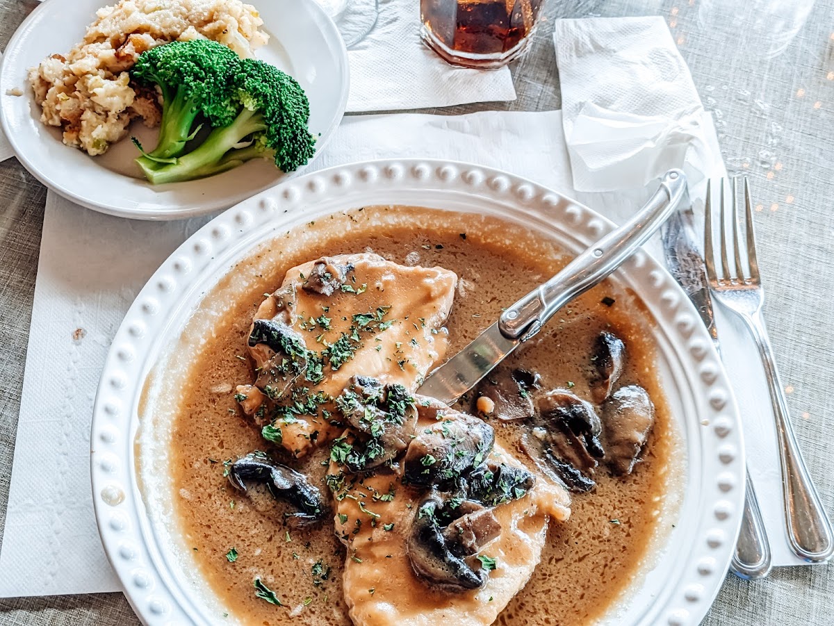 Anthony's Trattoria Photos 9