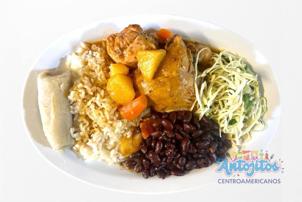 Antojitos Centroamericanos Photos 9