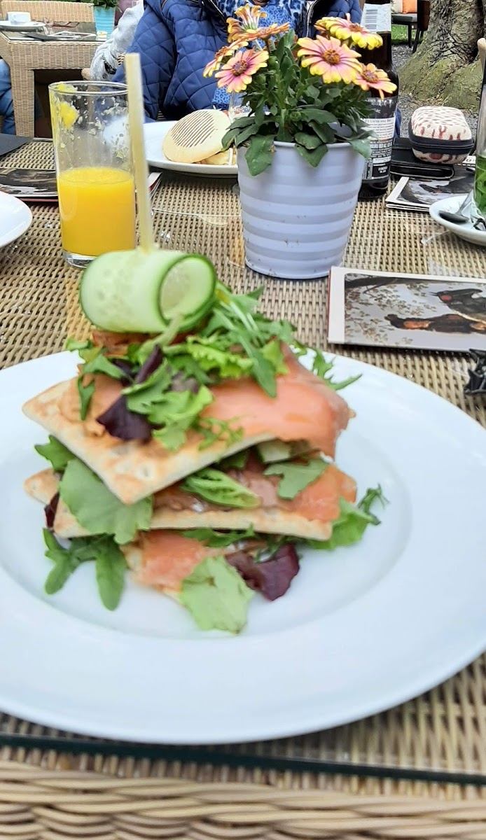 Art & Dining Photos 9