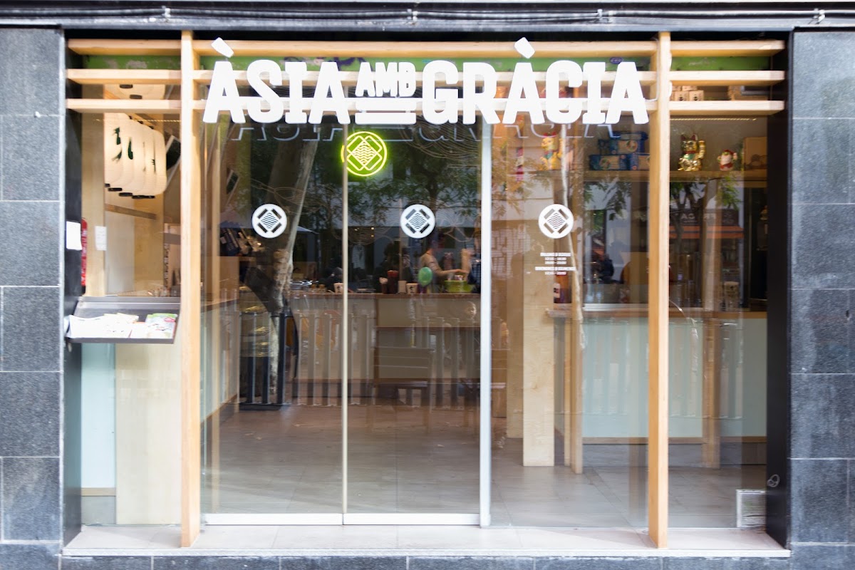 Àsia Amb Gràcia