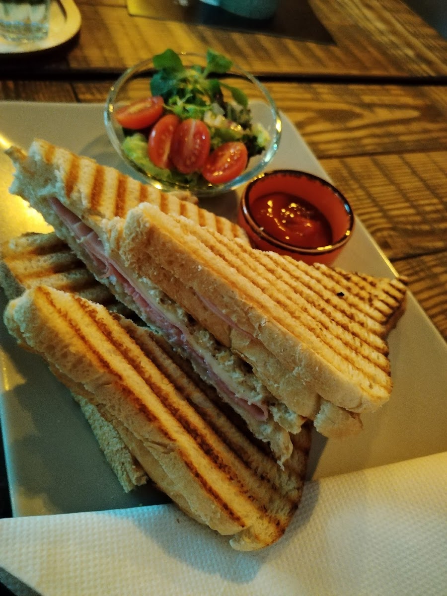 Atmosphera Cafe Photos 9