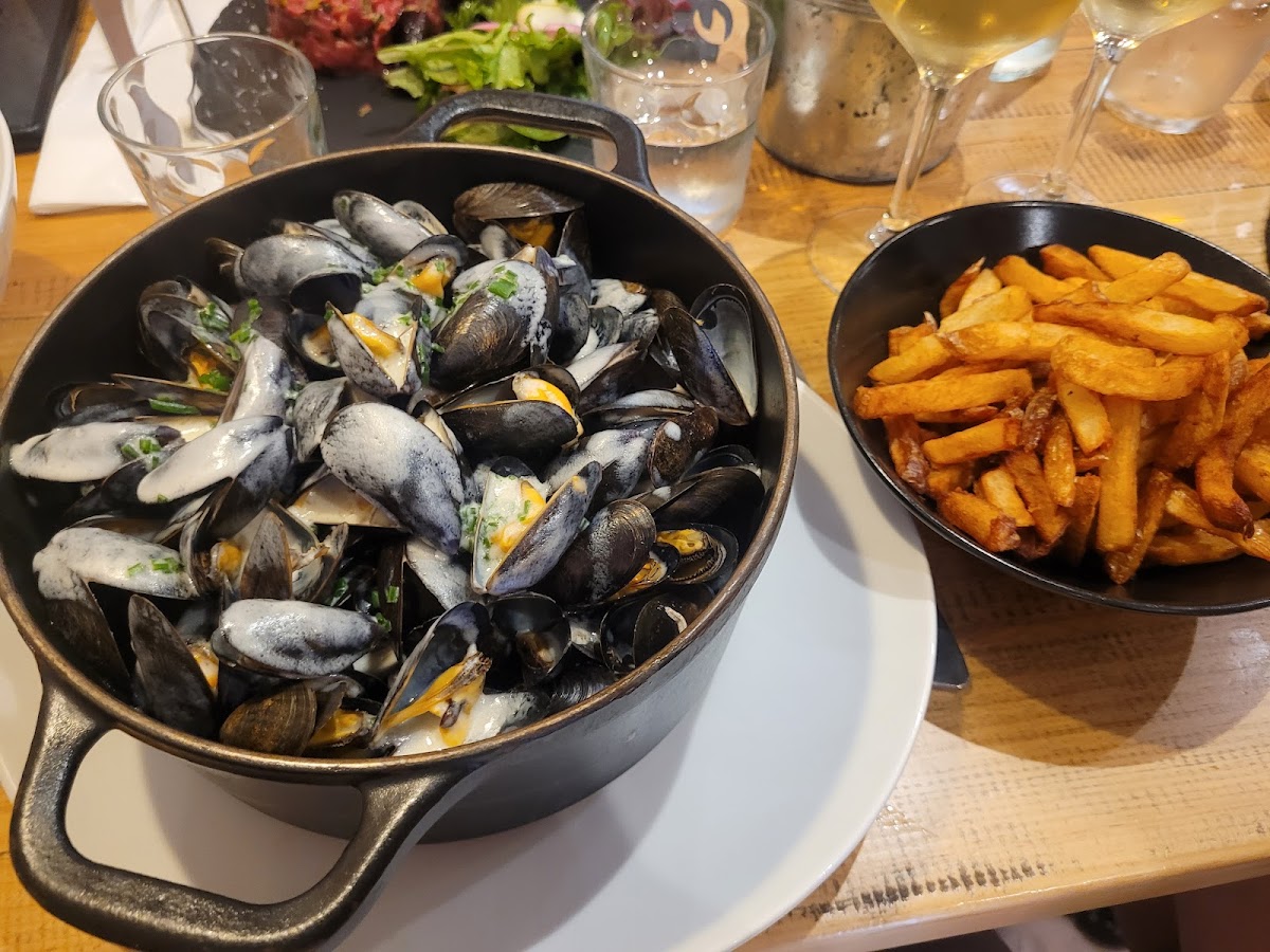 Au Bistrot Des Halles - Resto Sympa - Bar Photos 2