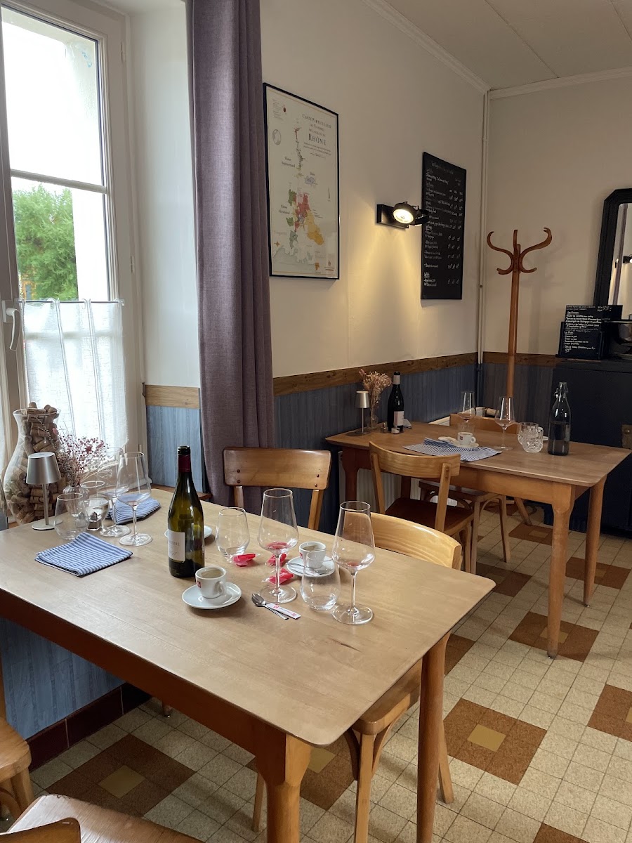 Au Bon Laboureur Photos 2
