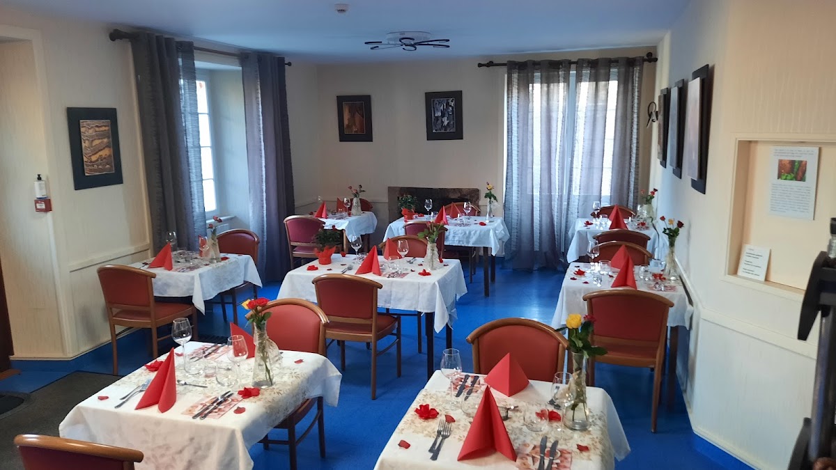 Auberge St Julien Aux Bois, Bar , Hotel Restaurant