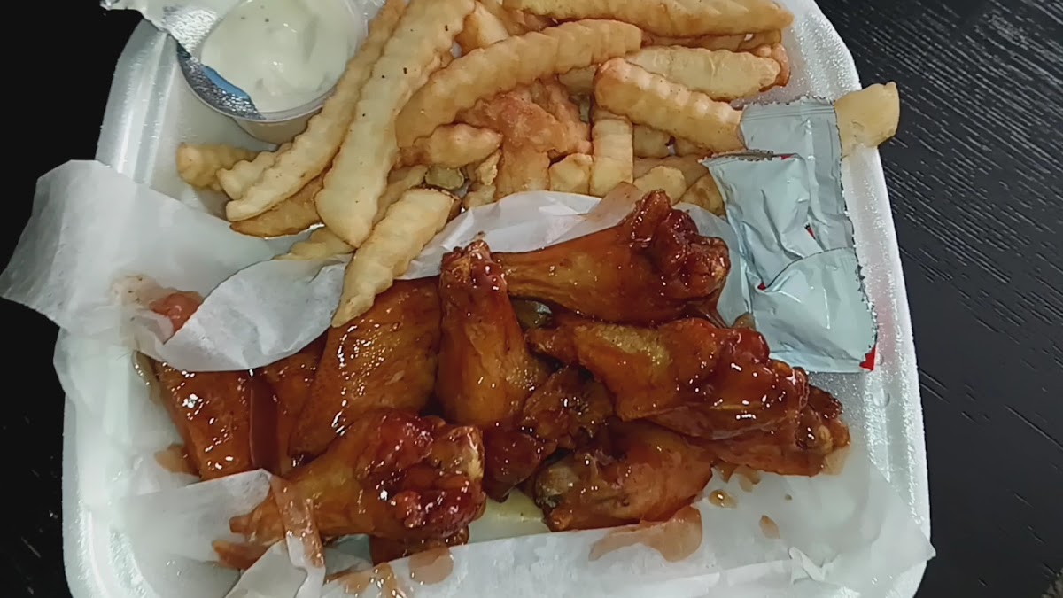 Austell Wings Photos 9