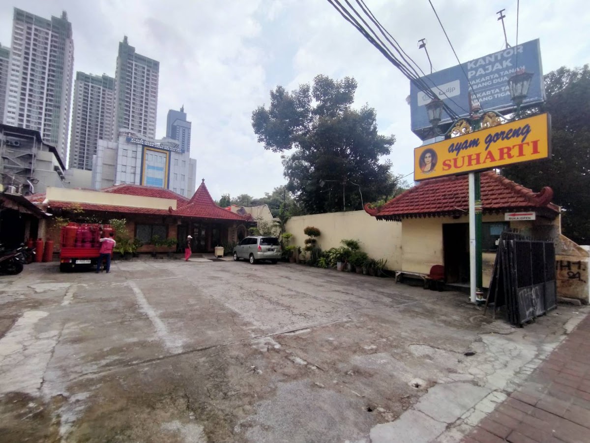 Ayam Goreng Suharti