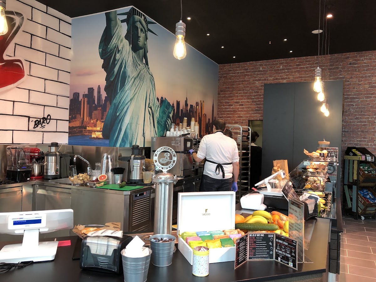 Bagel And Juice Factory