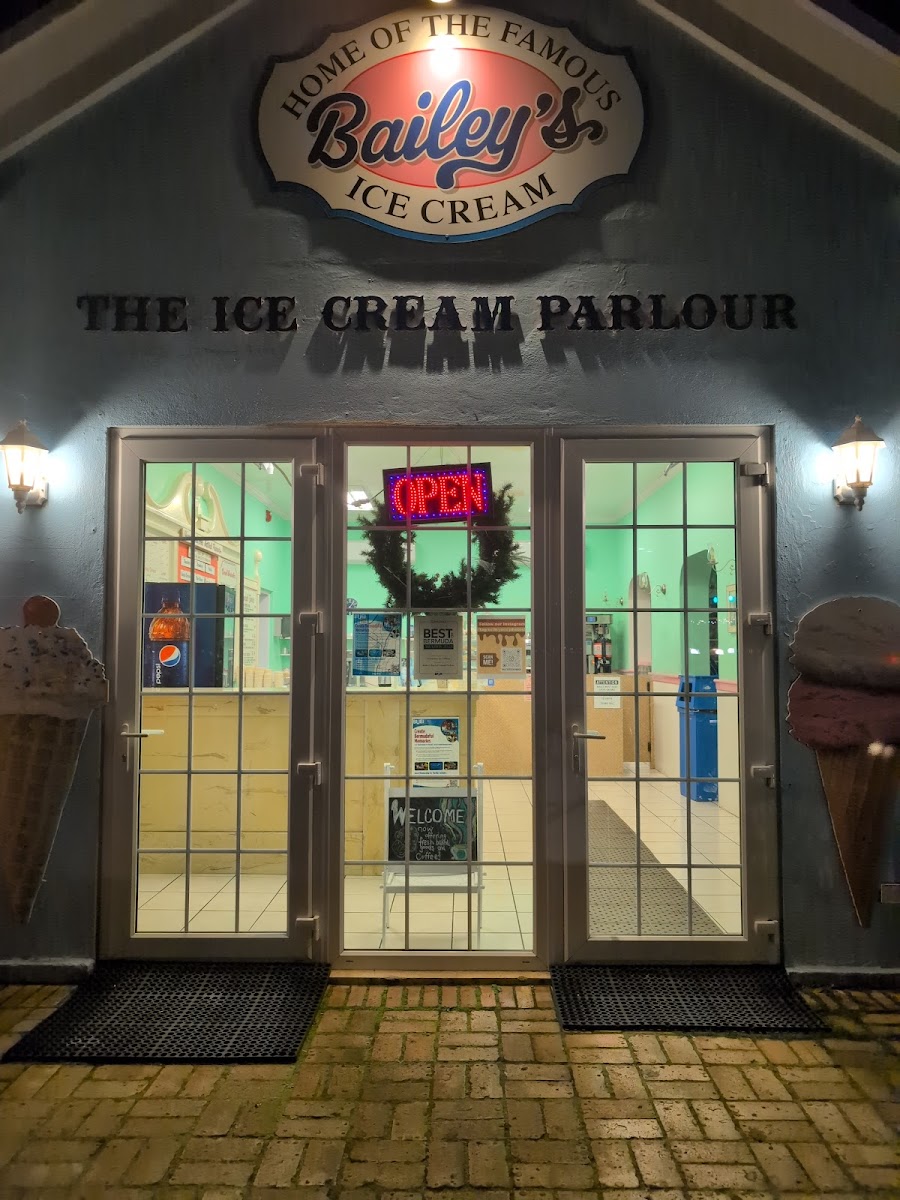 Bailey's Bay Ice Cream Parlour