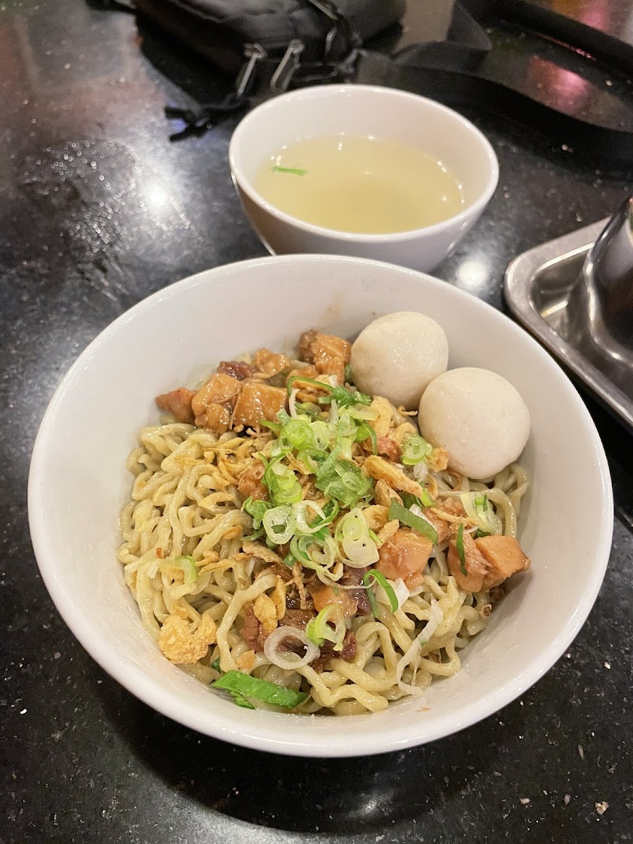 Bakmi Golek Kalimalang Photos 2