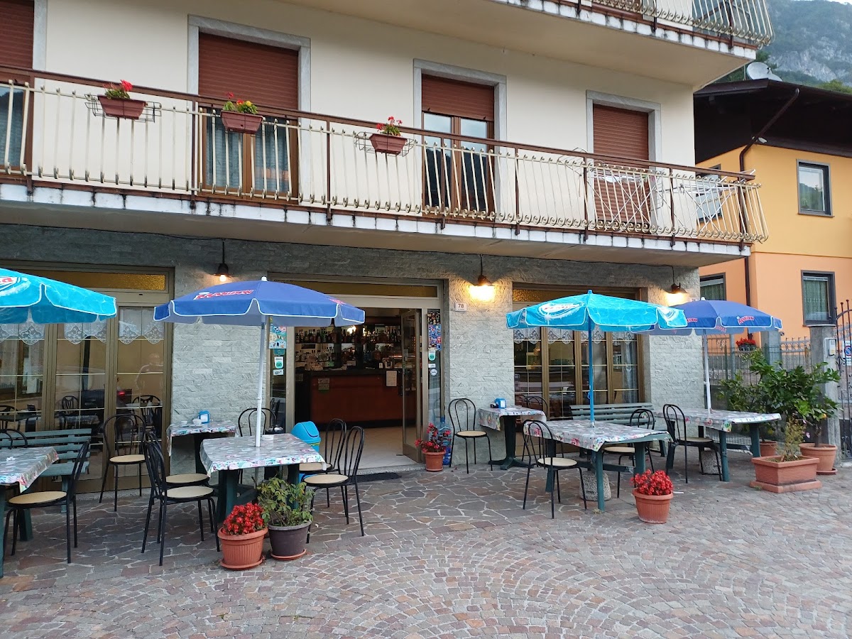 Bar Al Sole Caffetteria-Bibite-Toast-Gelati Photos 2