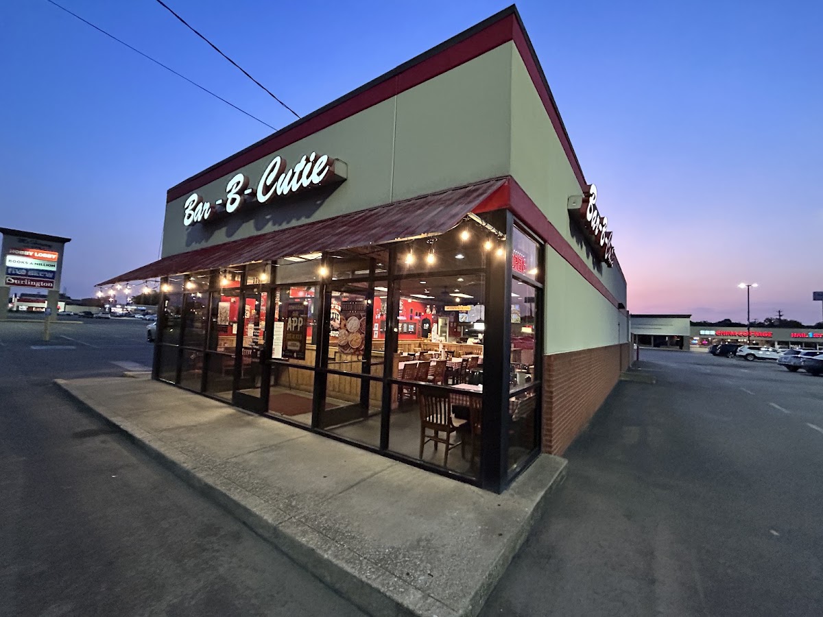 Bar-B-Cutie Smokehouse