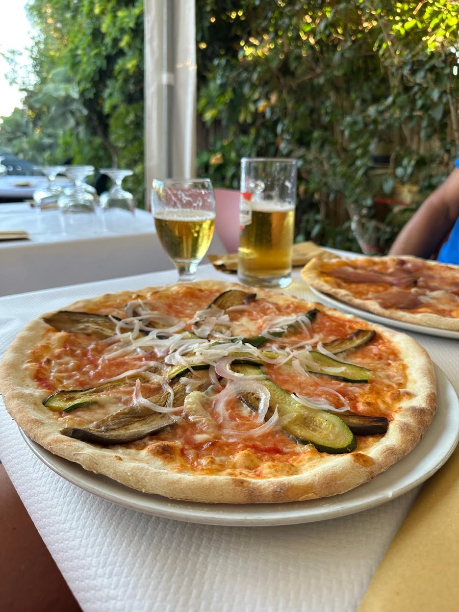 Bar Pizzeria Capo Ferrato Photos 2
