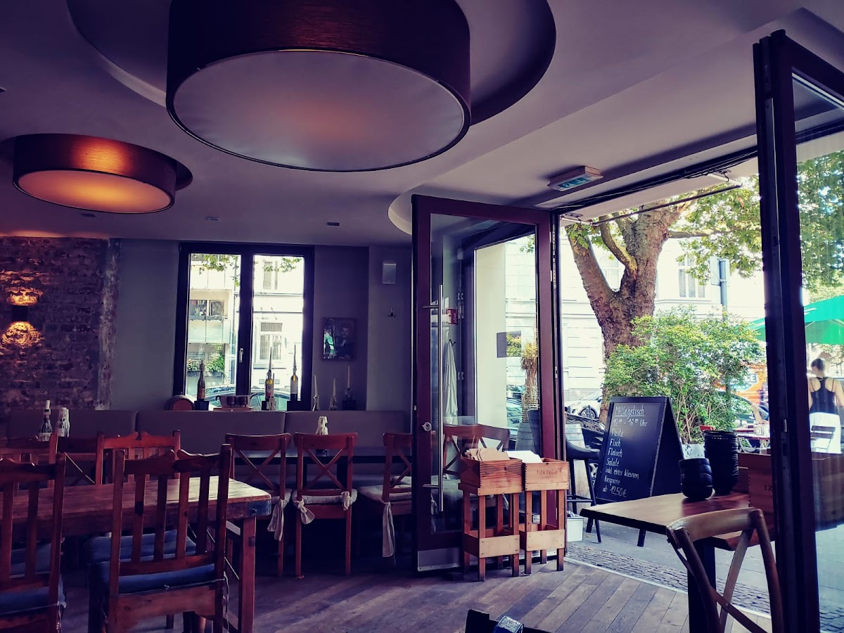 Barile Restaurant & Bar