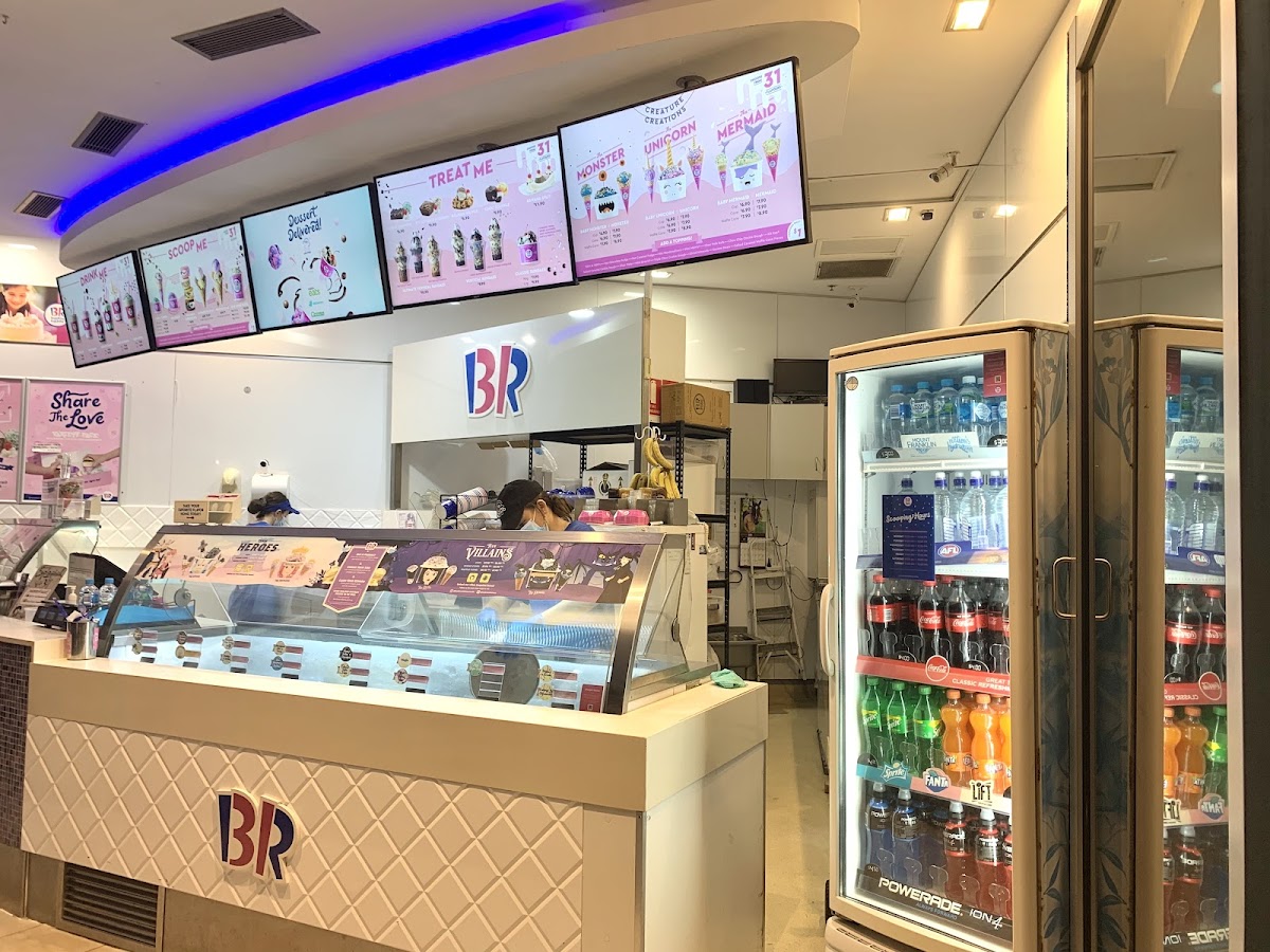 Baskin-Robbins Labrador Photos 9