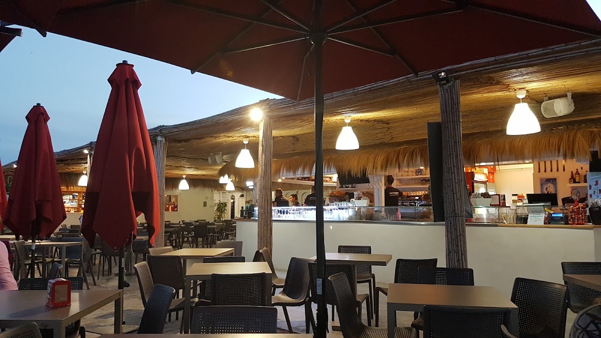 Beach Club Bar