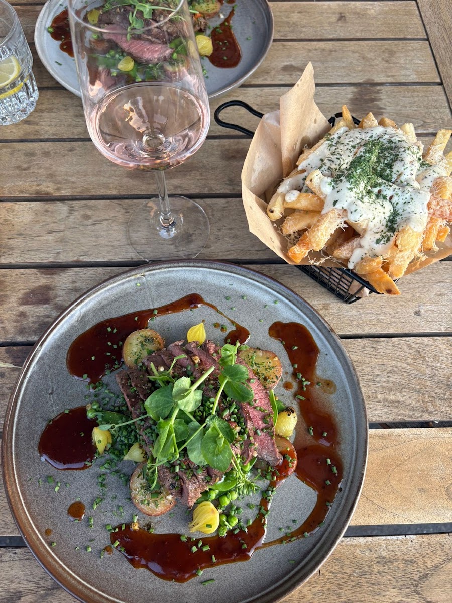 Beau Dining & Drinks Photos 2