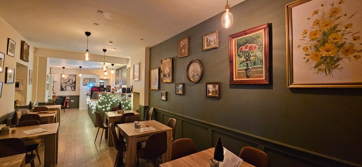 Benjamins Coffee Shop Photos 2