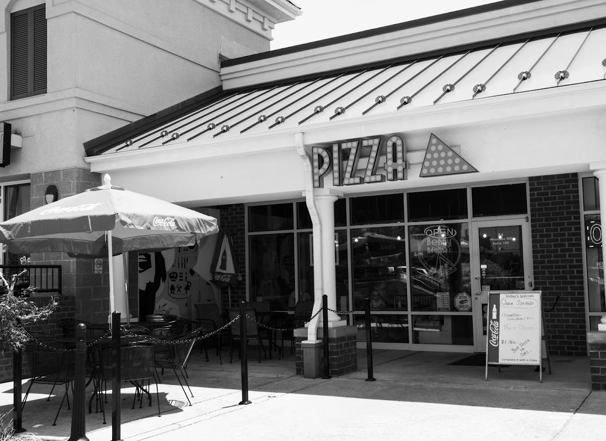Benny Adelina's Pizza