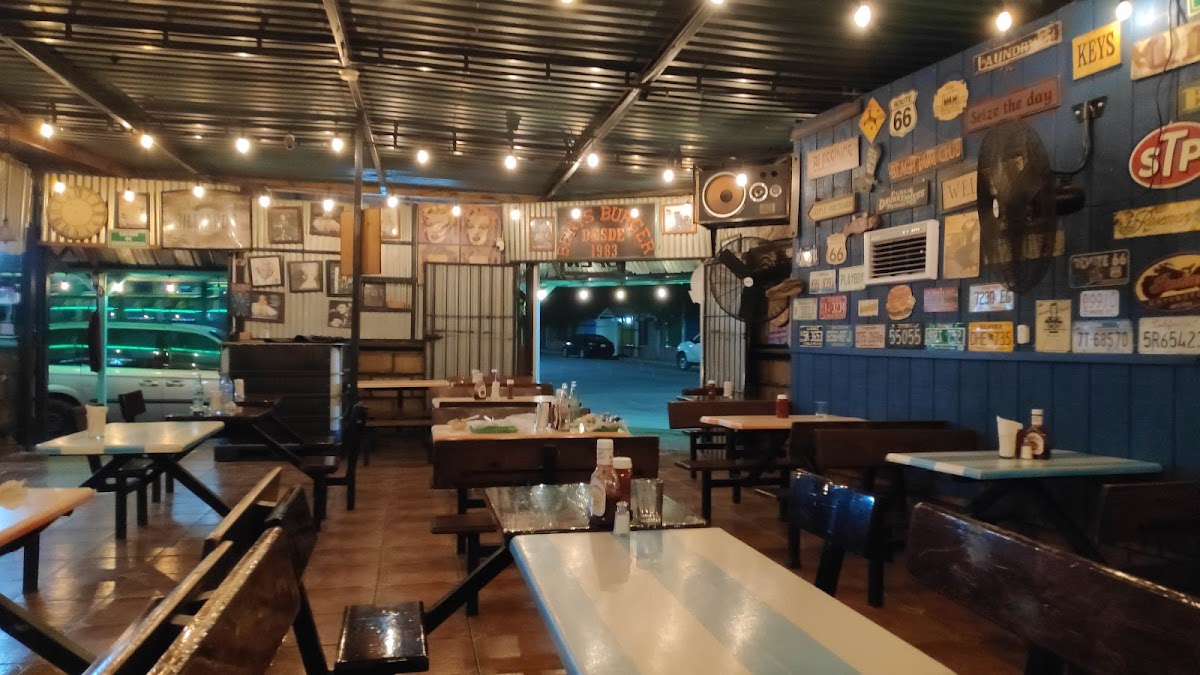 Benny's Burger