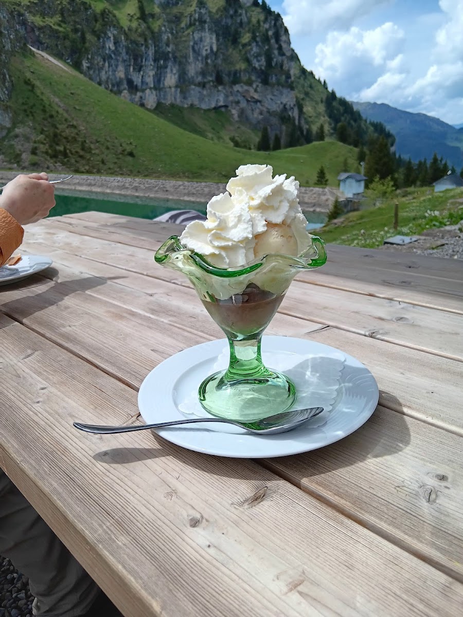 Berggasthaus Bannalpsee Photos 2