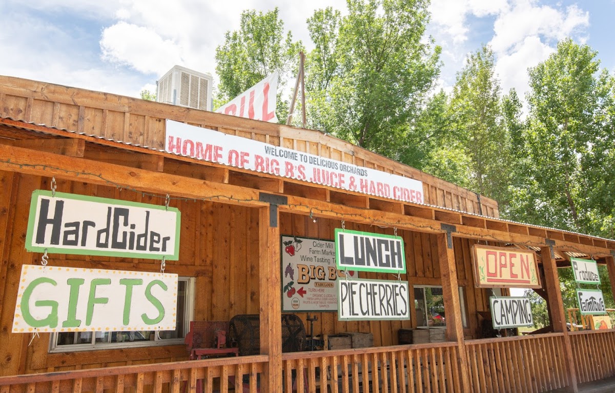 Big B's Delicious Orchards U-Pick, Cafe & Tasting Room