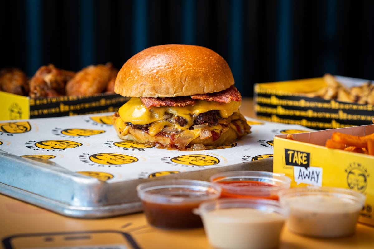 Big Twins Burger Playa De San Juan Photos 2