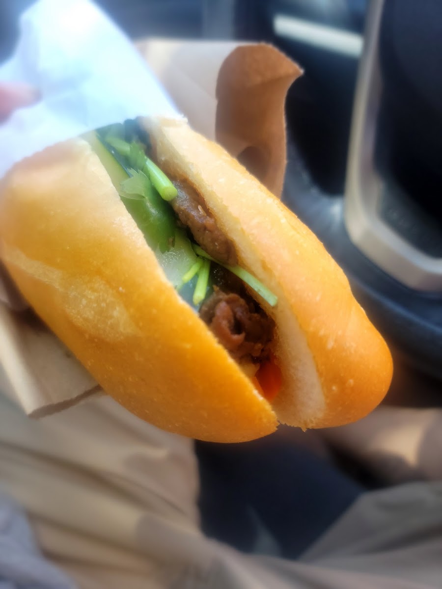 Bình Minh Sandwiches Photos 9