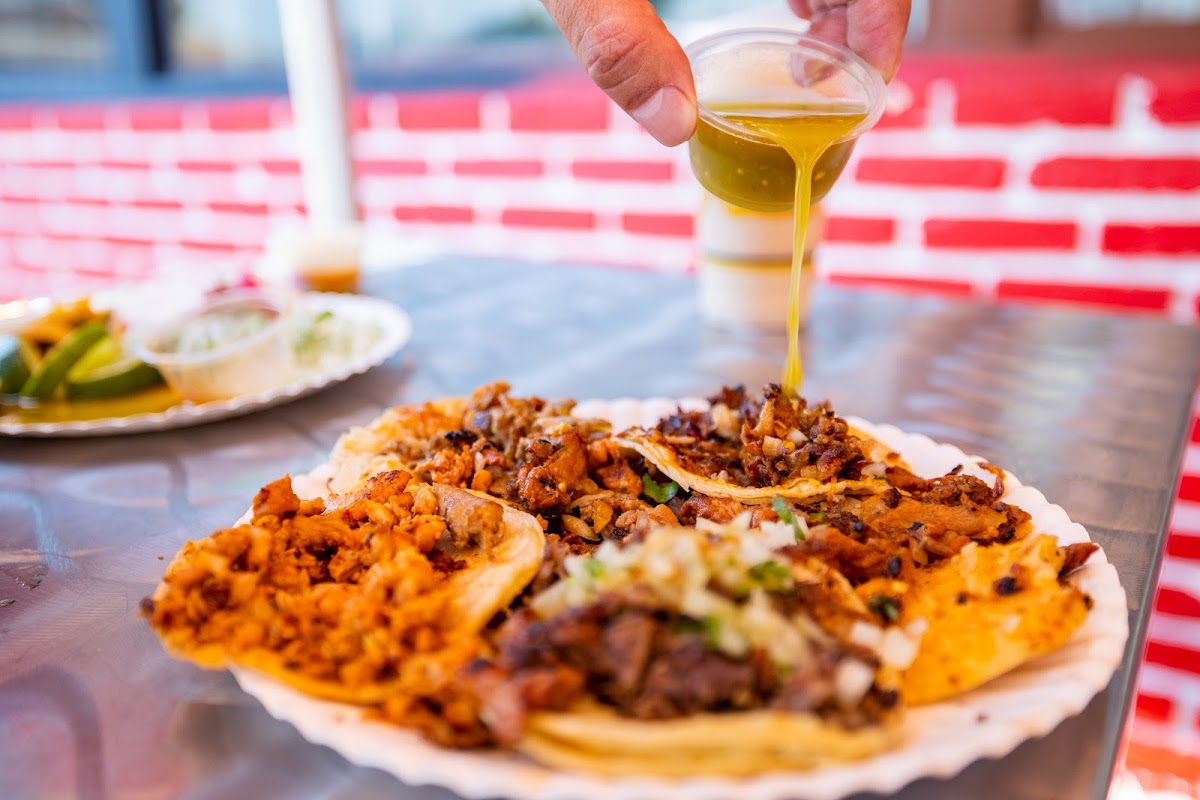 Birrieria Y Taqueria Los Gueros #4 Photos 9